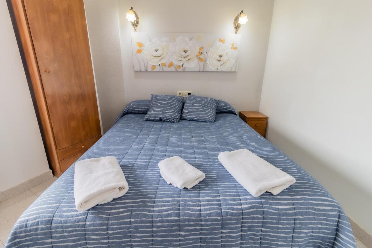 Hostal - Restaurante La Buena Villa By Vivere Stays Villalonquejar Exterior photo