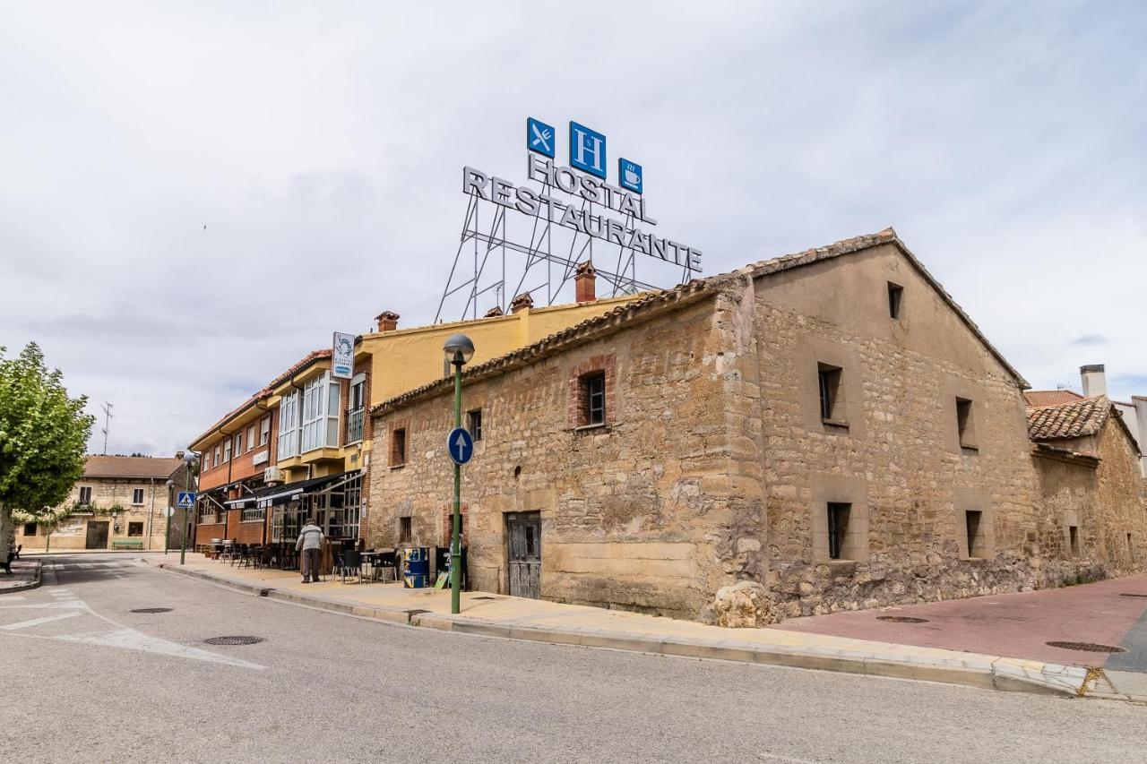 Hostal - Restaurante La Buena Villa By Vivere Stays Villalonquejar Exterior photo